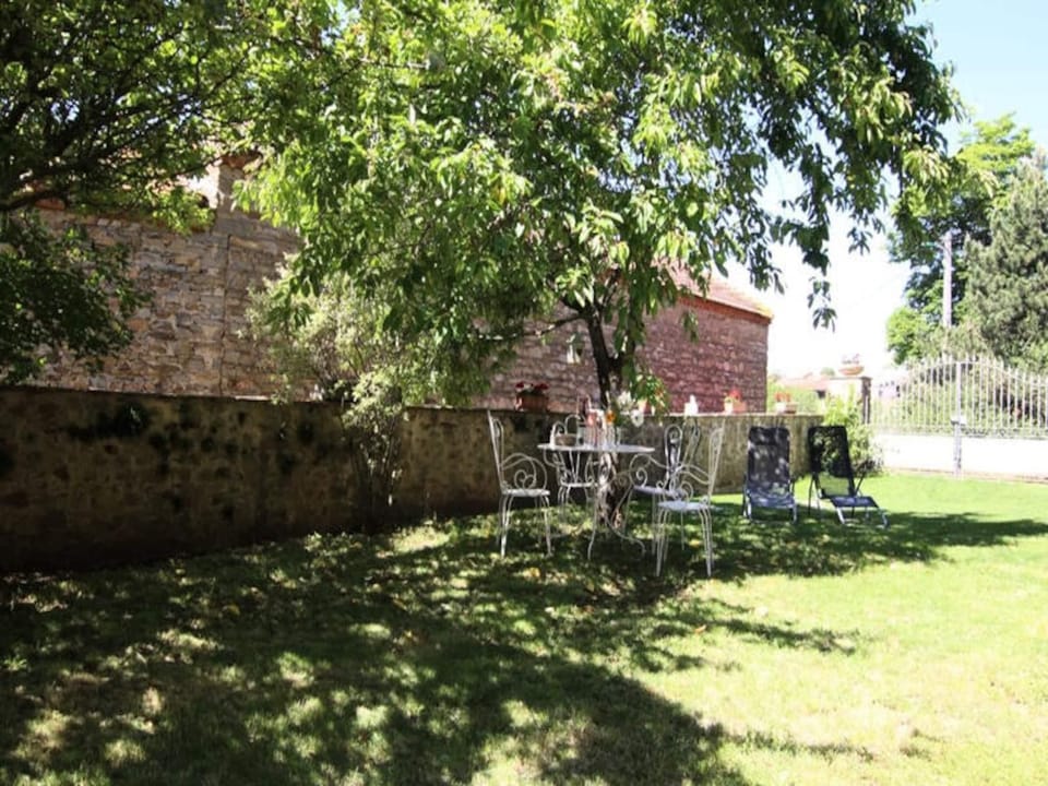 House 6 People Hotel in Auvergne-Rhône-Alpes