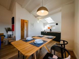 Radiant and Trendy Downtown Rovinj Apartment - One Bedroom Apartment Hotel in Rovinj