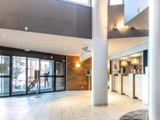 Apartment 4 people - 1 bedroom - South facing Hotel in Huez
