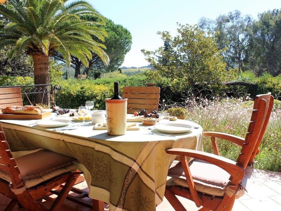 Villa in La Croix Valmer with Wifi Hotel in La Croix-Valmer