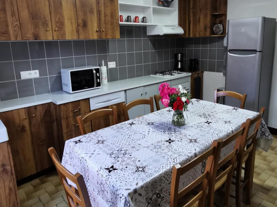 House 7 People Hotel in Auvergne-Rhône-Alpes