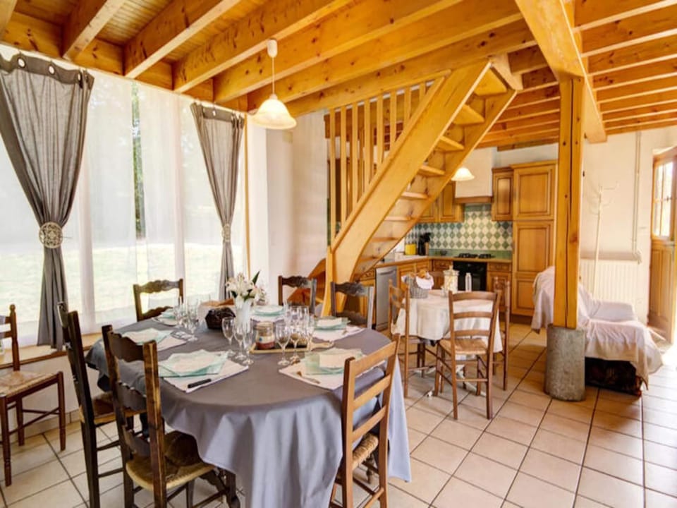 House 6 People Hotel in Auvergne-Rhône-Alpes