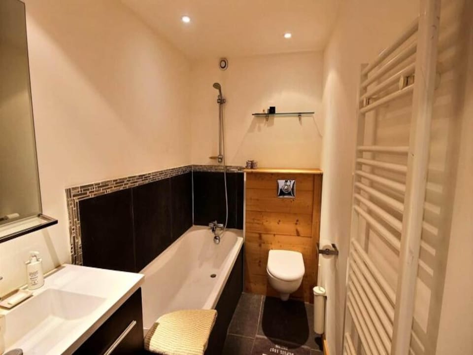 Apartments for 6 People Hotel in Combloux