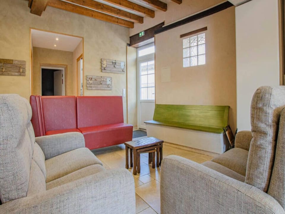 House 15 People Hotel in Bourgogne-Franche-Comté