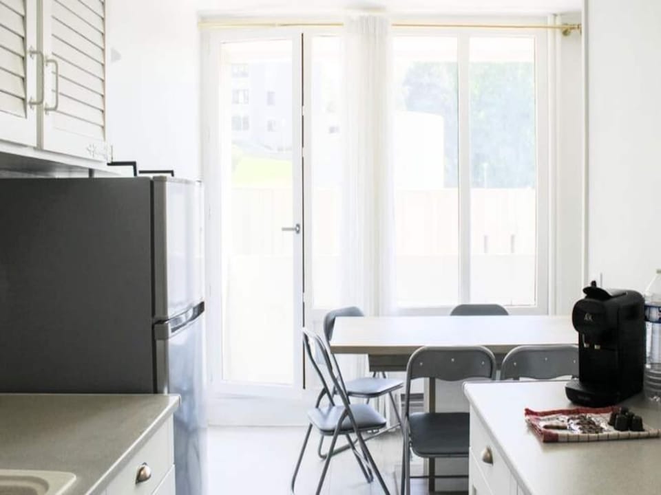Apartments for 6 People Hotel in Paris