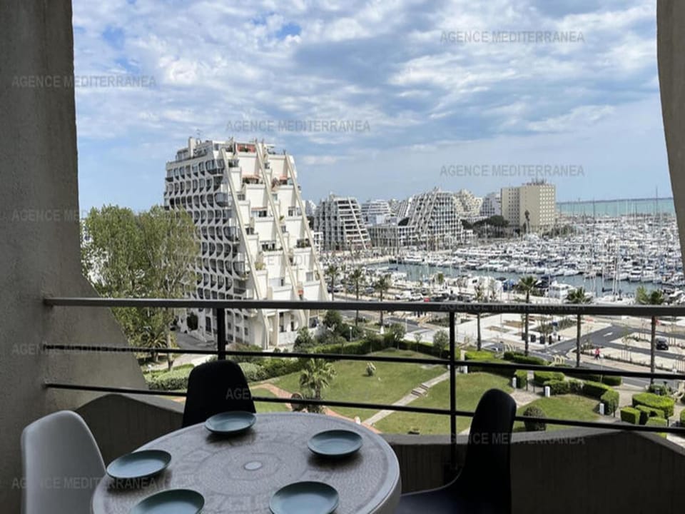 Holiday Rental La Grande Motte Hotel in La Grande-Motte