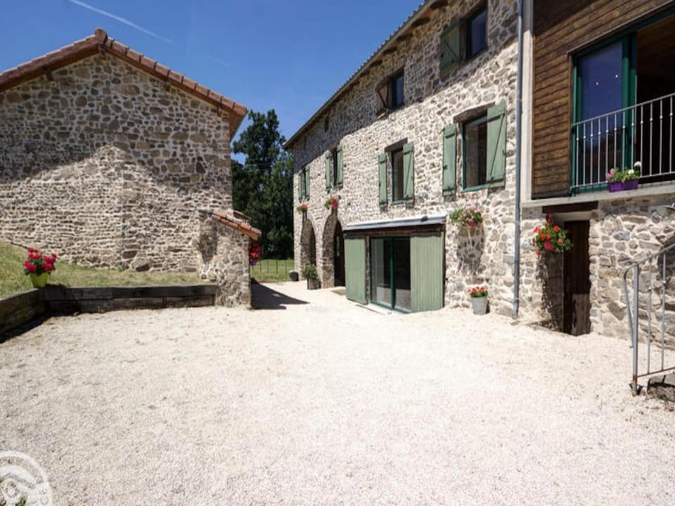 House 13 People Hotel in Auvergne-Rhône-Alpes
