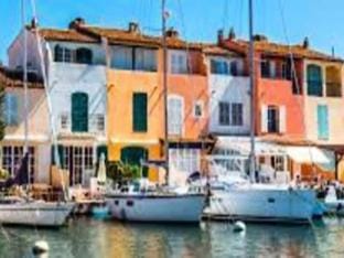 Apartment in front of Marina Grimaud Hotel in Cogolin
