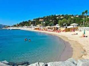 Apartment in front of Marina Grimaud Hotel in Cogolin