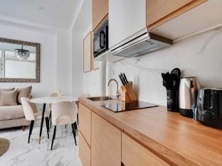 Cosy and Chic Apartment -1BR4P- Trocadero Hotel in Paris