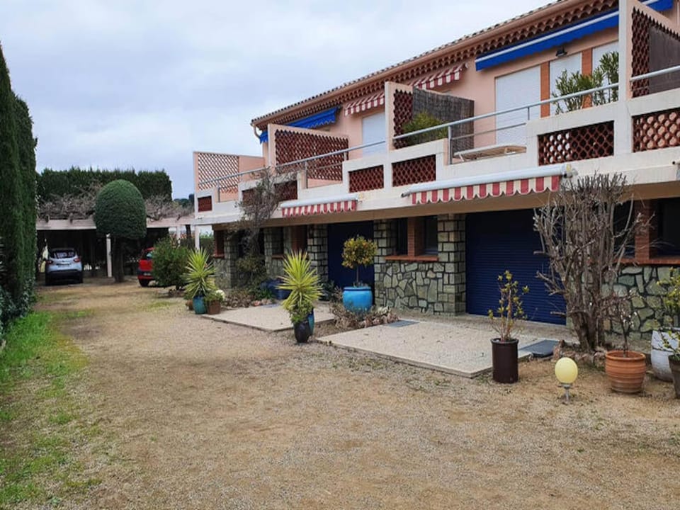 Rooms 4 People Hotel in Roquebrune-sur-Argens