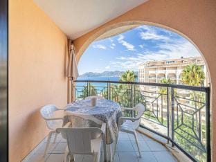 Charming flat with sea view - 1BR - 2P - Cannes Hotel in Cannes