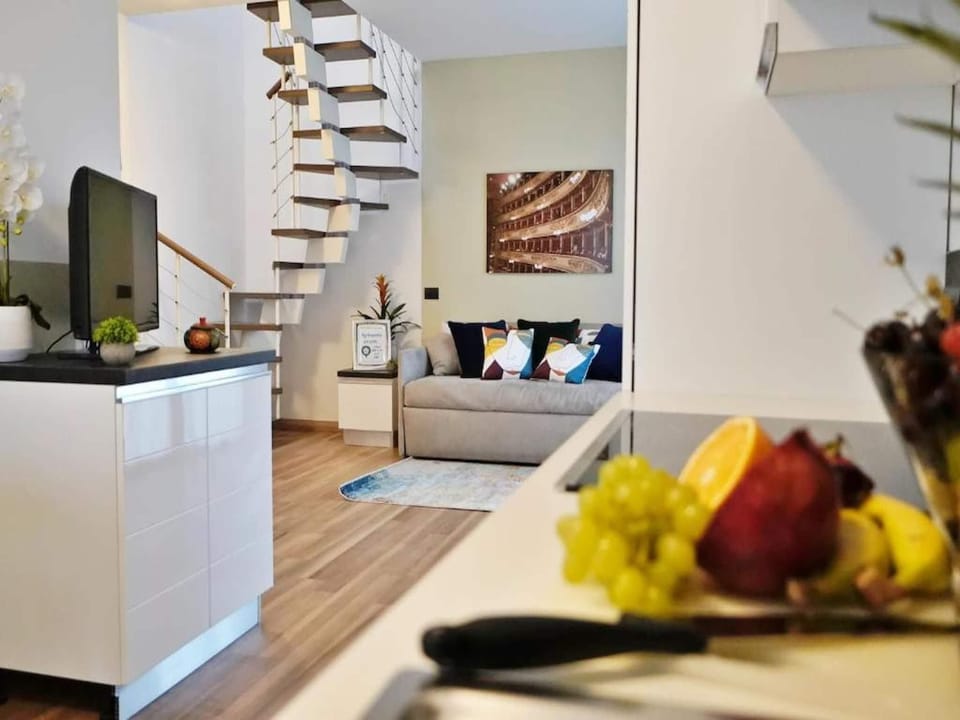 Duplex Apt for 4 near Milan Metro Hotel in Milan