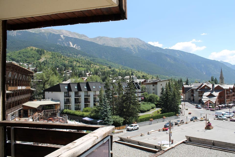 Serre Daigle Residence Hotel in Saint-Chaffrey