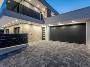 Villa Bonce - Five Bedroom Villa with Private Swimming Pool Hotel in Šibenik-Knin County, Croatia
