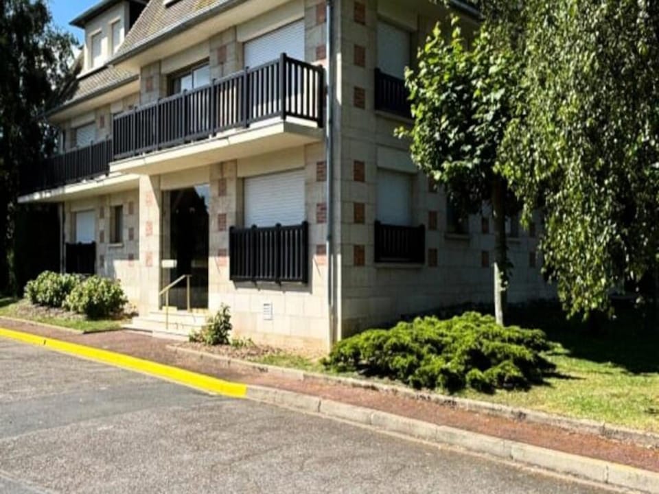 Apartments for 6 People Hotel in Deauville