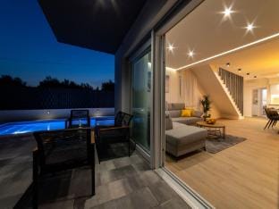 Luxury villa with heated pool Hotel in Šibenik-Knin County, Croatia