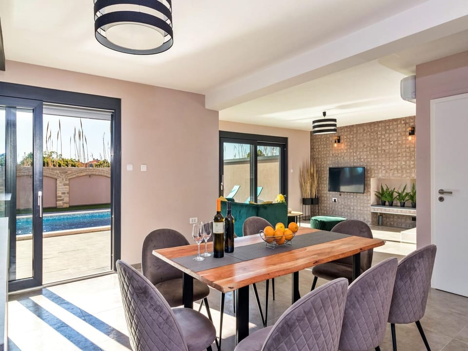 Relaxing villa in Pula with private pool Resort in Fažana