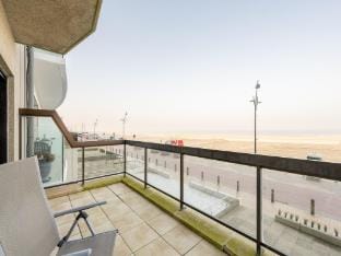 Seaside Apartment in Zeedijk near the Beach Hotel in Bruges