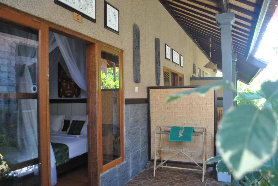 Putu Guest House Pemuteran Hotel in Bali
