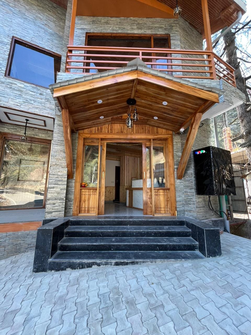 KROZEN HEIGHTS BY THAKUR BROTHERS Hotel in Manali
