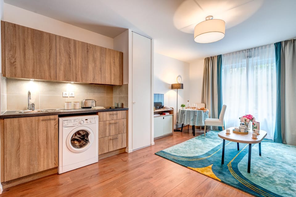 Zenao Appart'hotels Le Raincy Thiers Hotel in Gagny