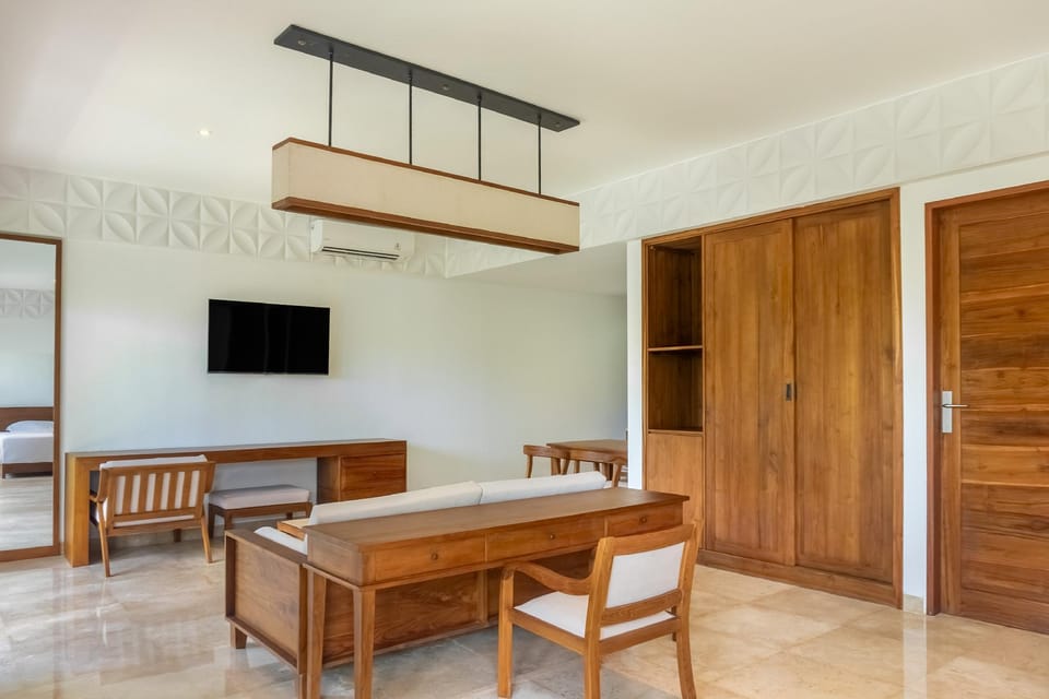 Medewi Surf Villa Luxury Hotel in Pekutatan