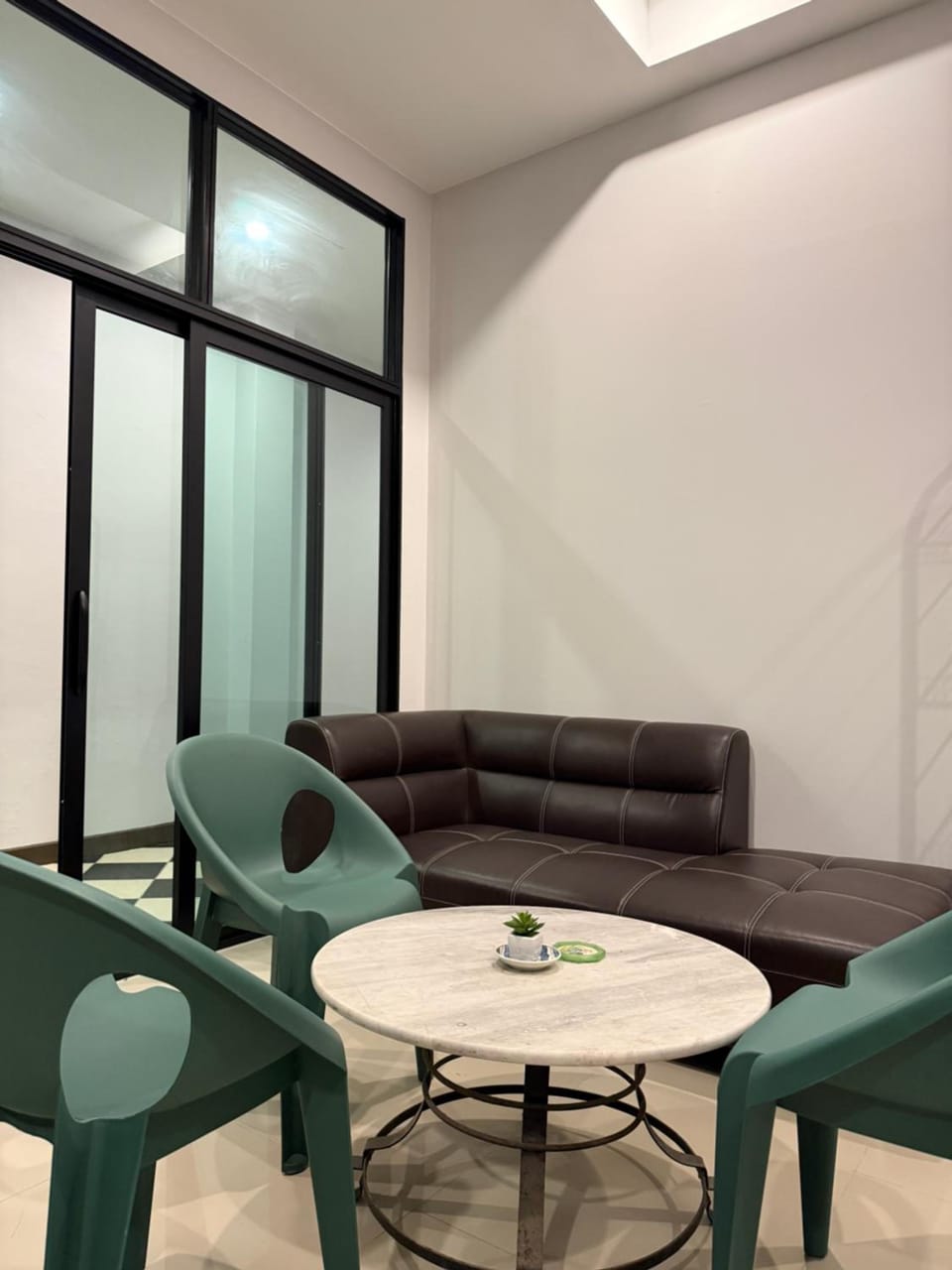 Shared lounge/TV area