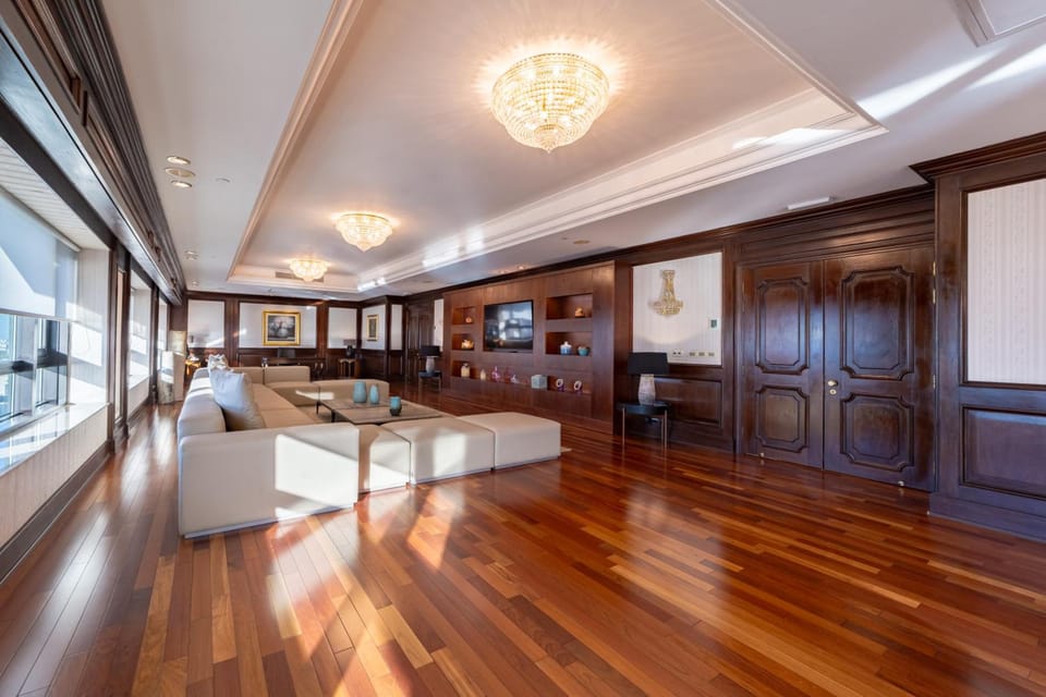 Radisson Montevideo Victoria Plaza Hotel Hotel in Montevideo Department, Uruguay