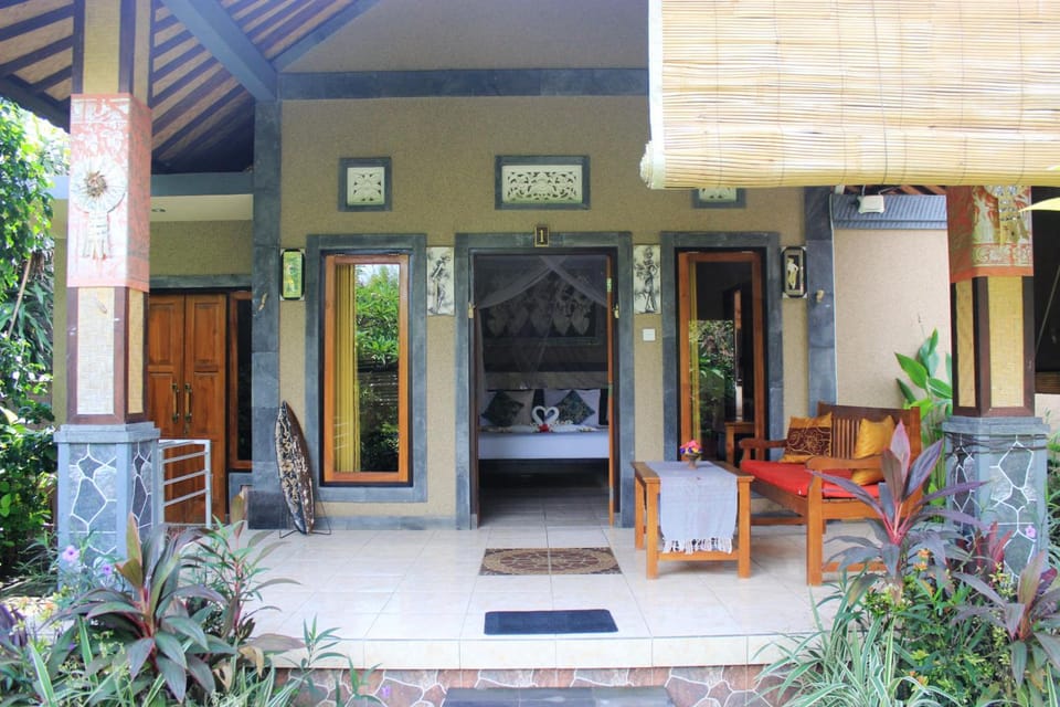 Pondok Shindu Guest House Hotel in Bali