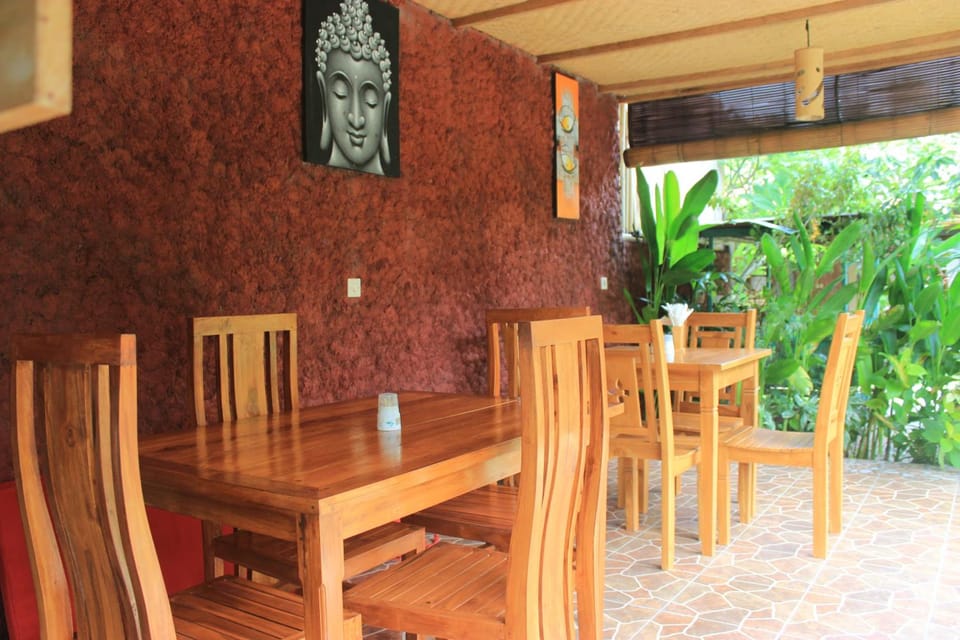 Pondok Shindu Guest House Hotel in Bali
