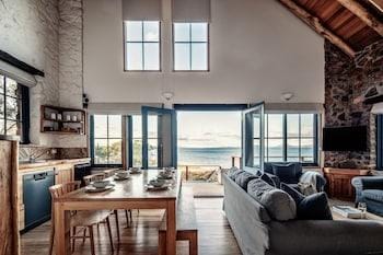 Piermont Retreat Swansea Hotel in Tasmania