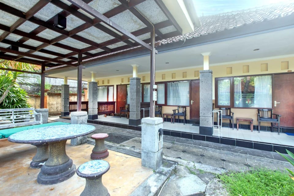 Dewi Sinta Hotel and Restaurant Hotel in Kediri