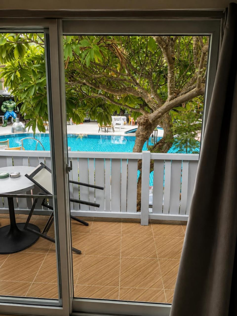 Momento Resort Hotel in Pattaya City