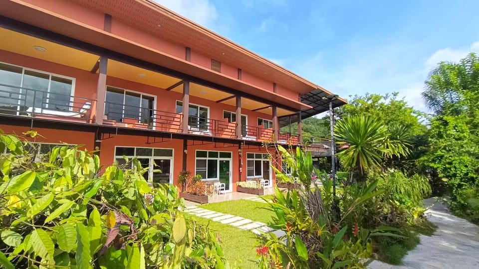 Khao Sok Country Resort Hotel in Khlong Sok