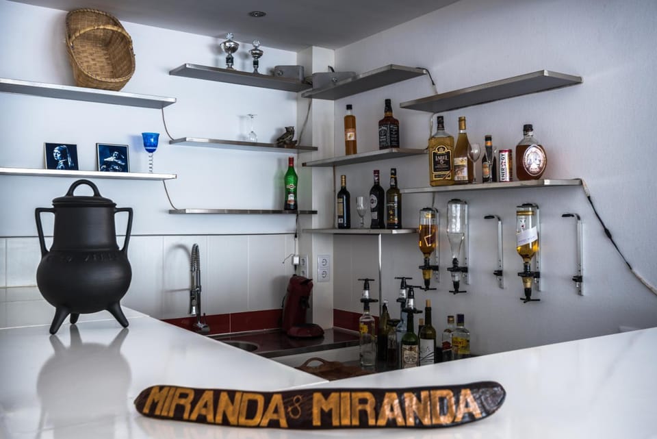 Bar/lounge