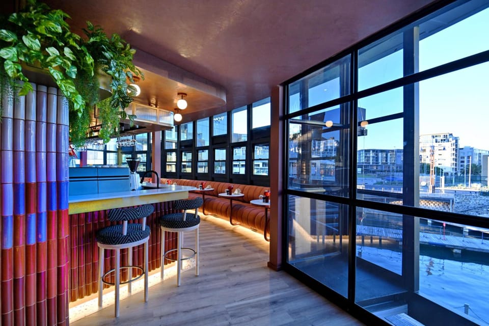 Bar/lounge