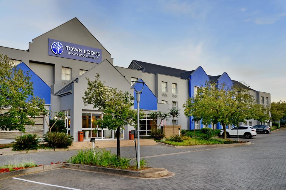 Town Lodge Waterfall, Midrand Hotel in Sandton