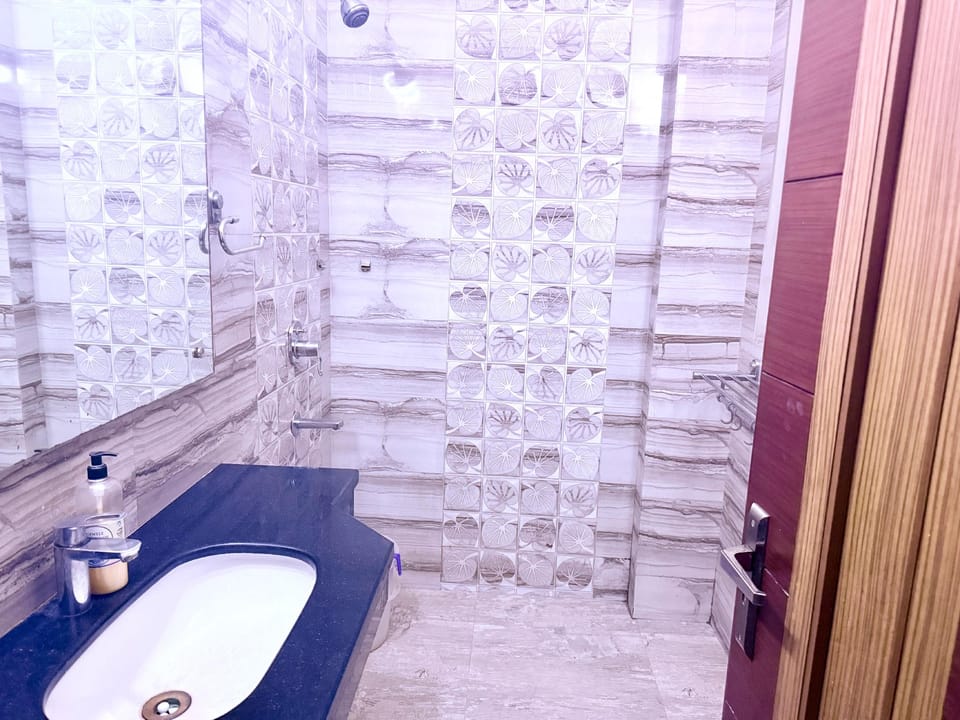 Star Inn Hotel  Hotel in Gurugram