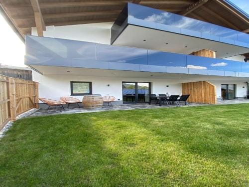 Apartment in Saalfelden near Ski Slopes Hotel in Salzburgerland
