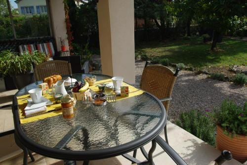 Les Coronilles Hotel in Saint-Maximin-la-Sainte-Baume