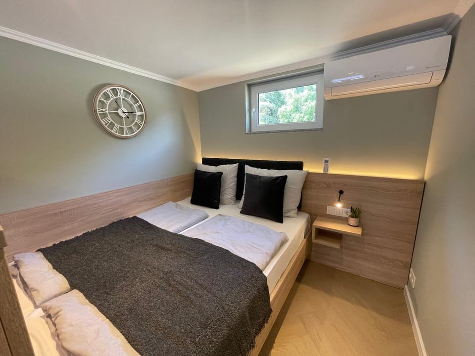 Five Studios - Premium Rooms Hotel in Ramstein-Miesenbach