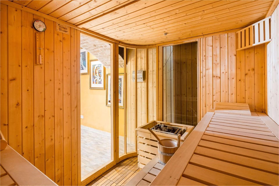 Best Western Plus Celebrity Suites Hotel in Vienna
