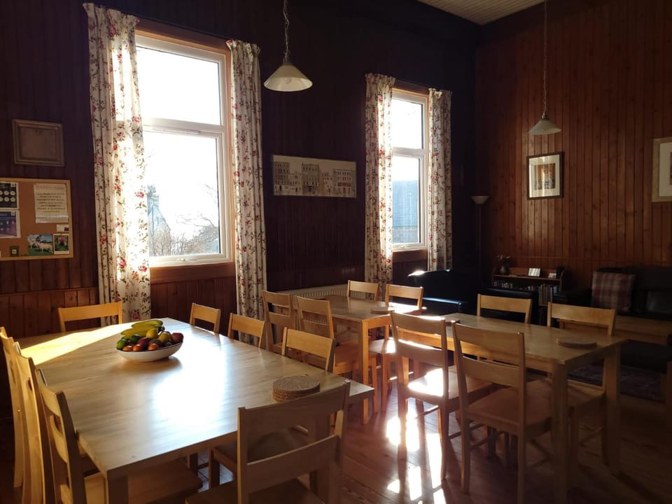 Helmsdale Lodge Hostel - all rooms en-suite Hostel in Scotland
