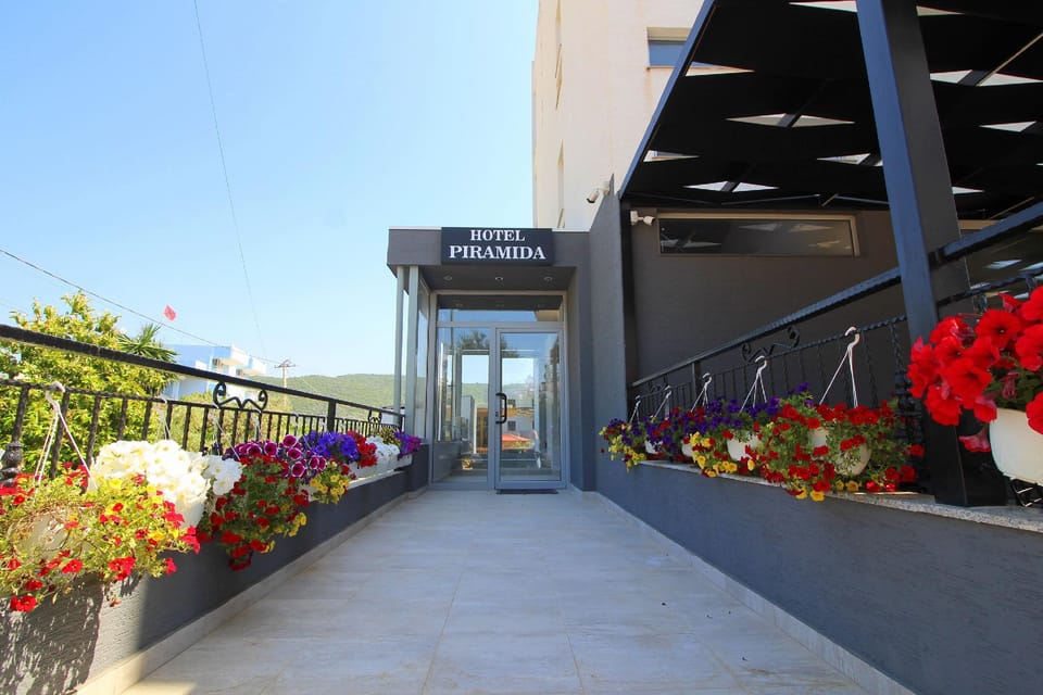 Hotel Piramida Hotel in Ksamil