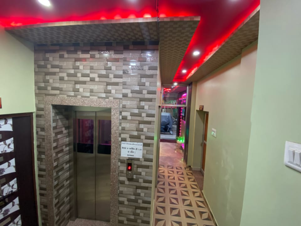 Hotel Aditya Varanasi Hotel in Varanasi