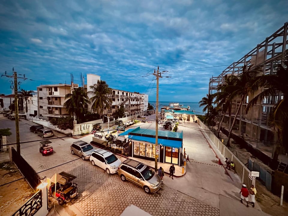 Hotel Sea Queen Suite & Golf Cart Rental Hotel in San Pedro