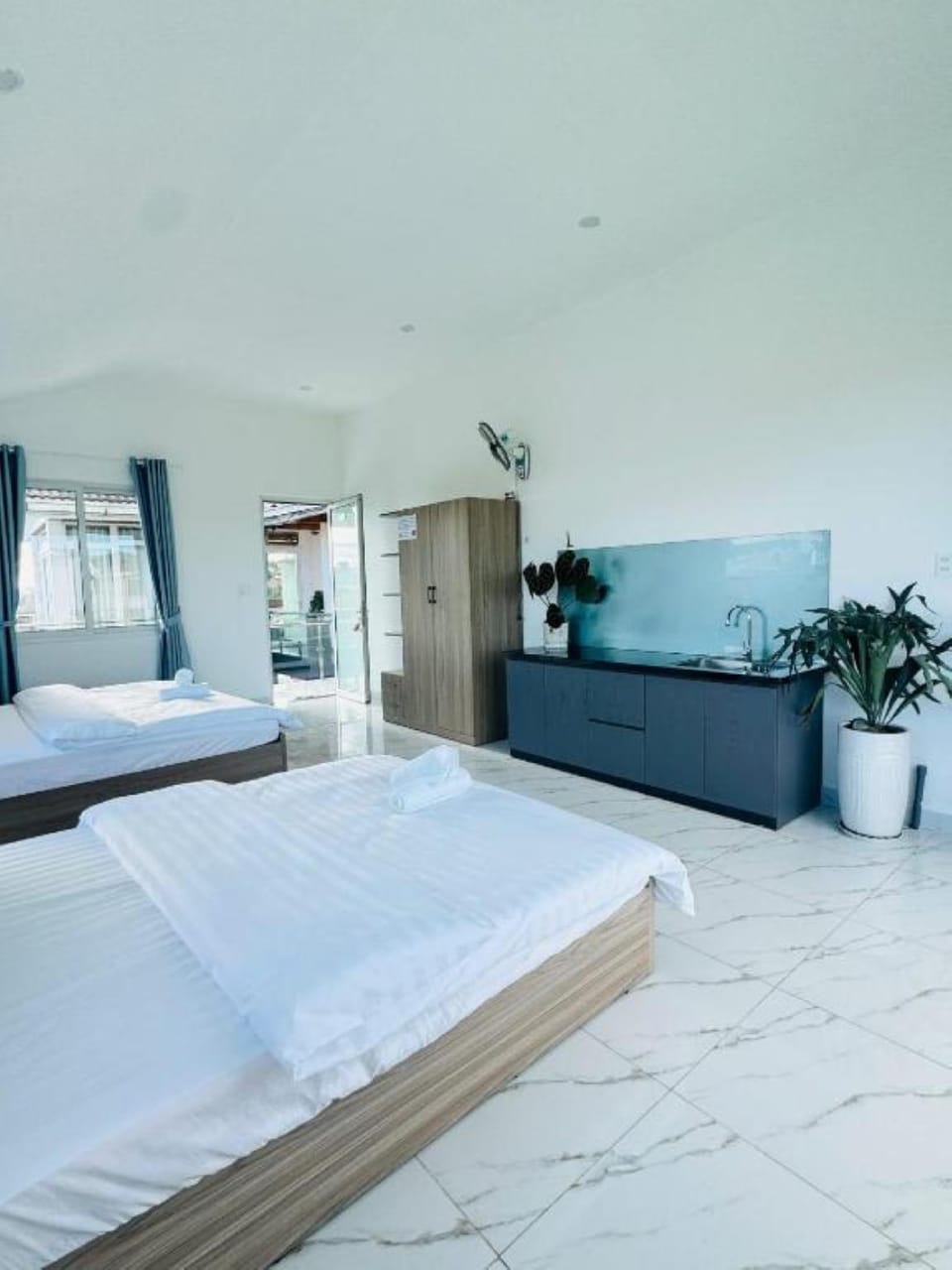Sunrise Guest House Hotel in Dalat