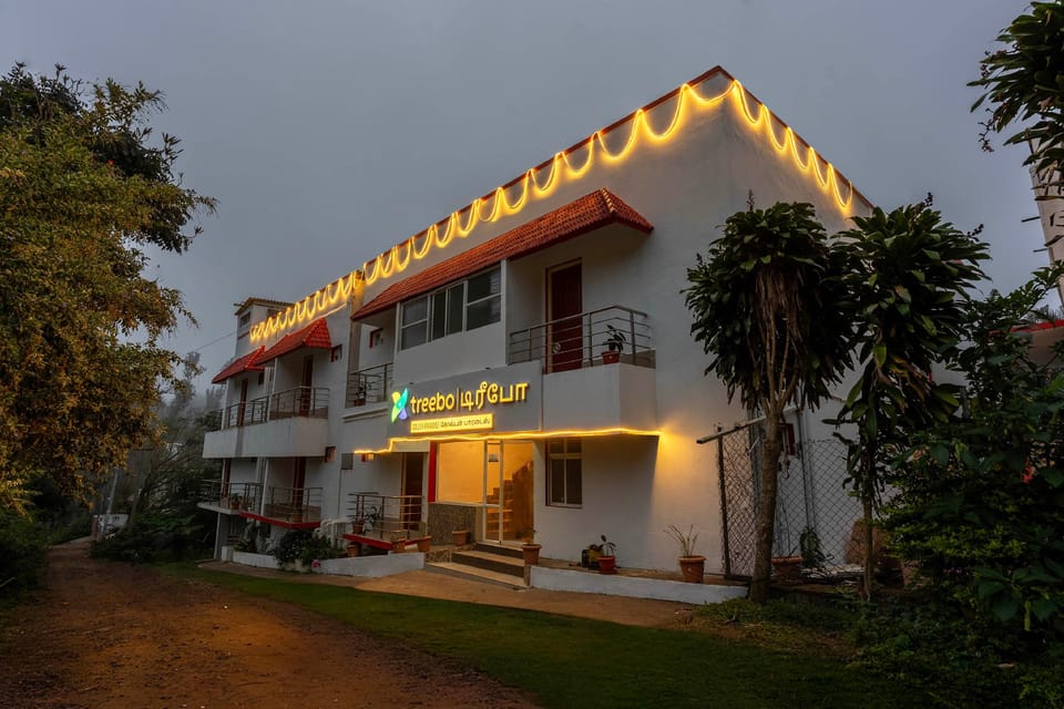 Treebo Golden Paradise Hotel in Tamil Nadu