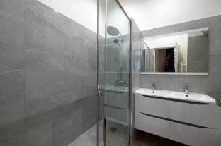Bel Appartement Buttes-chaumont Hotel in Paris